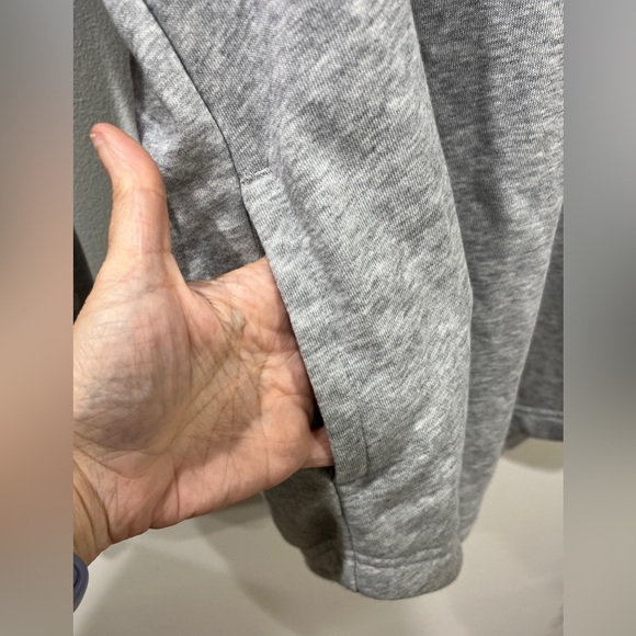 Adidas Women’s Training Hoodie Medium Gray Black Logo Size L - Picture 7 of 11